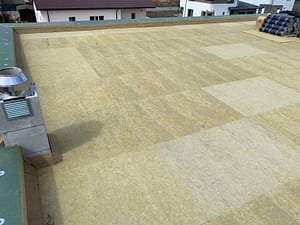 Roof covering with bituminous coating